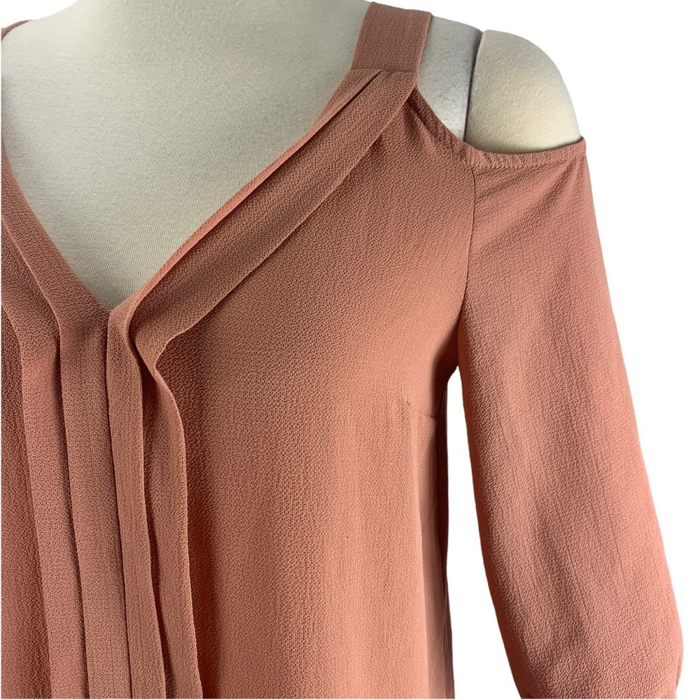 Monteau M Cold Shoulder Blouse Pink Medium Dressy - Picture 4 of 6